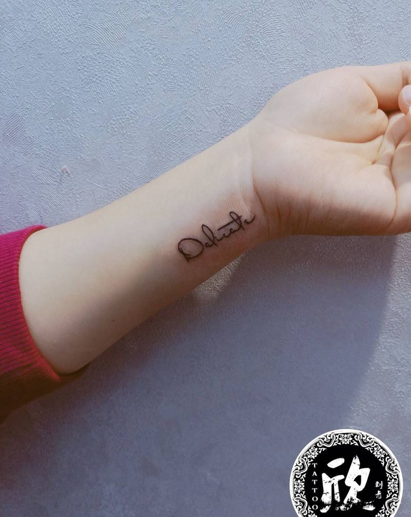 英文字母纹身图片_手臂纹身图案