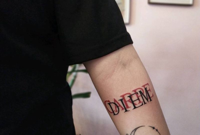 英文纹身图片_手臂花体字纹身图案