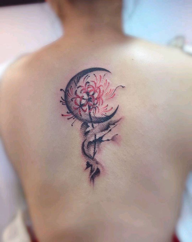 彼岸花纹身图片_背部水墨纹身图案
