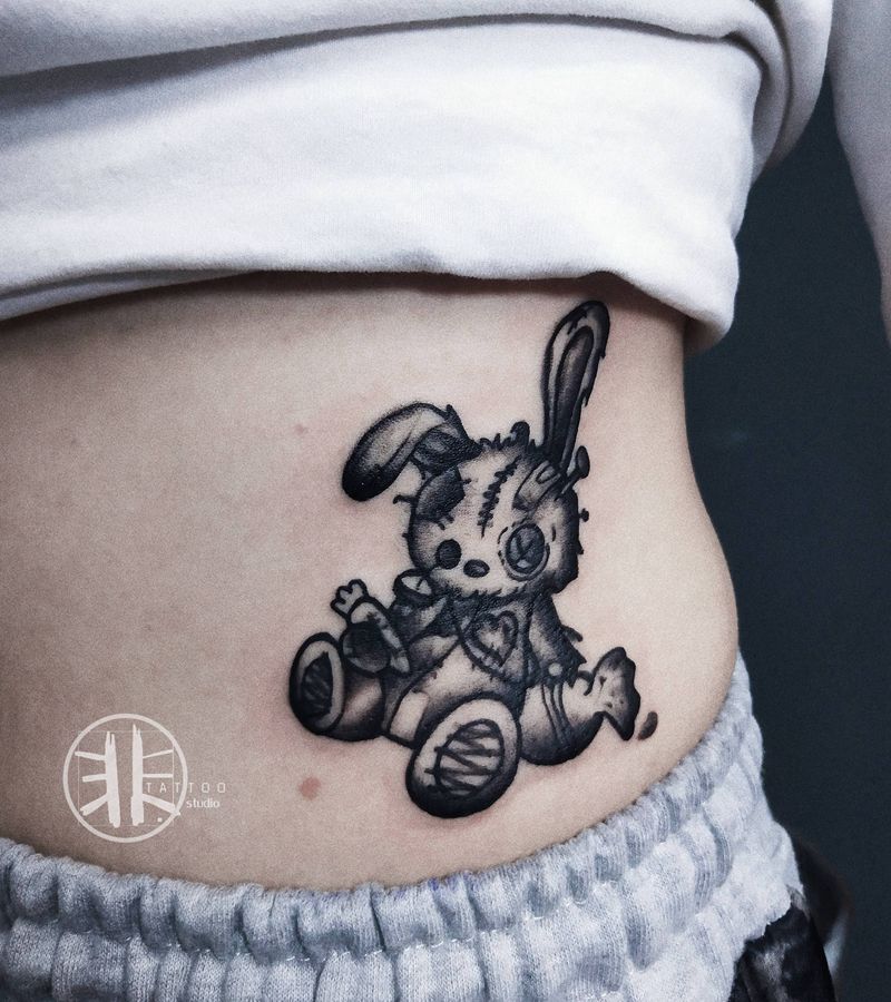 暗黑兔子纹身图片_手臂Old School暗黑系暴力兔纹身图案