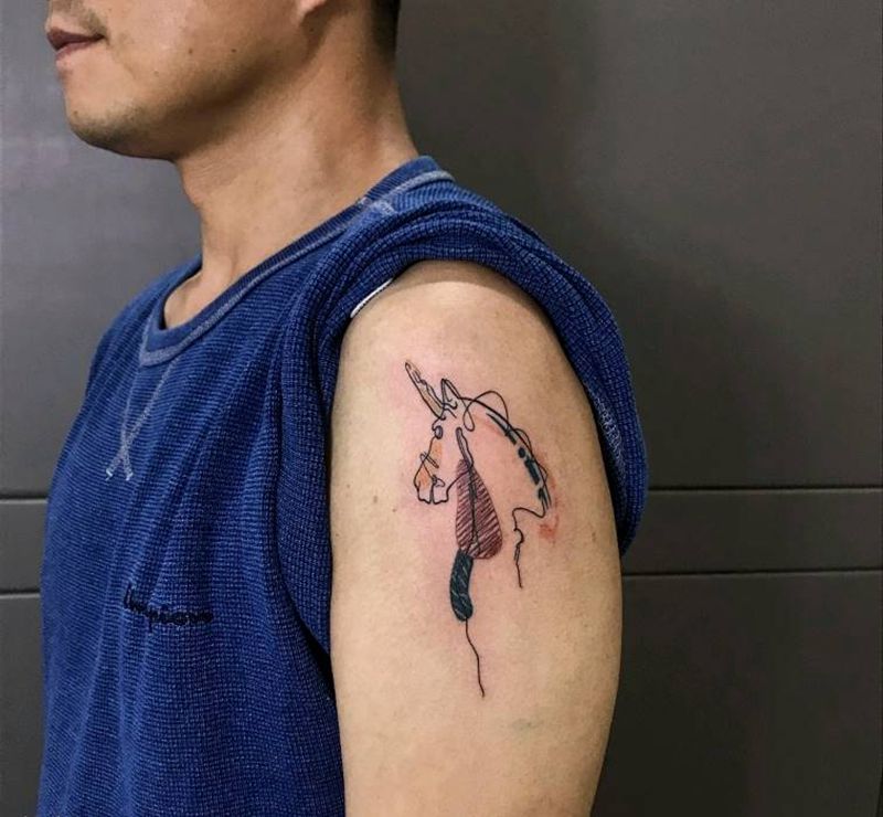 马＋星球纹身图片_腿部水彩小清新纹身图案