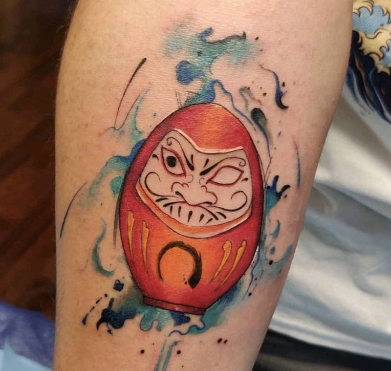 达摩蛋纹身图片_手臂新传统水彩纹身图案