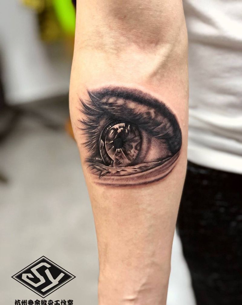 眼睛纹身图片