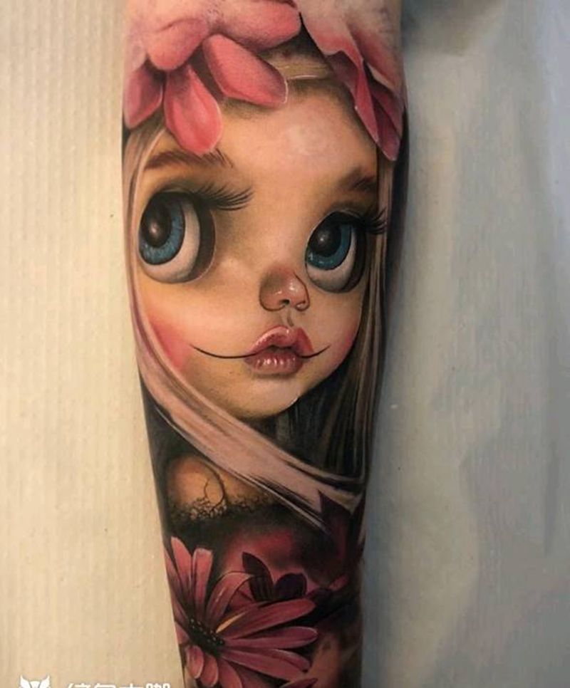 洋娃娃纹身图片_手臂欧美写实水彩纹身图案