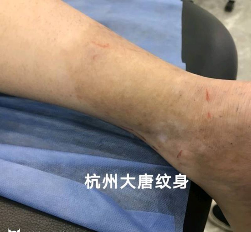 完美遮盖纹身图片_脚部点刺小清新纹身图案