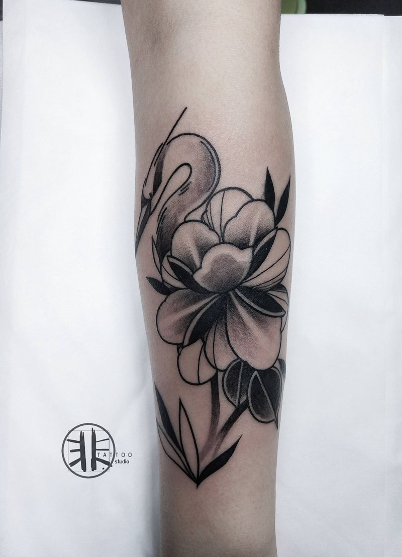 鹤纹身图片_手臂Old School鹤纹身图案