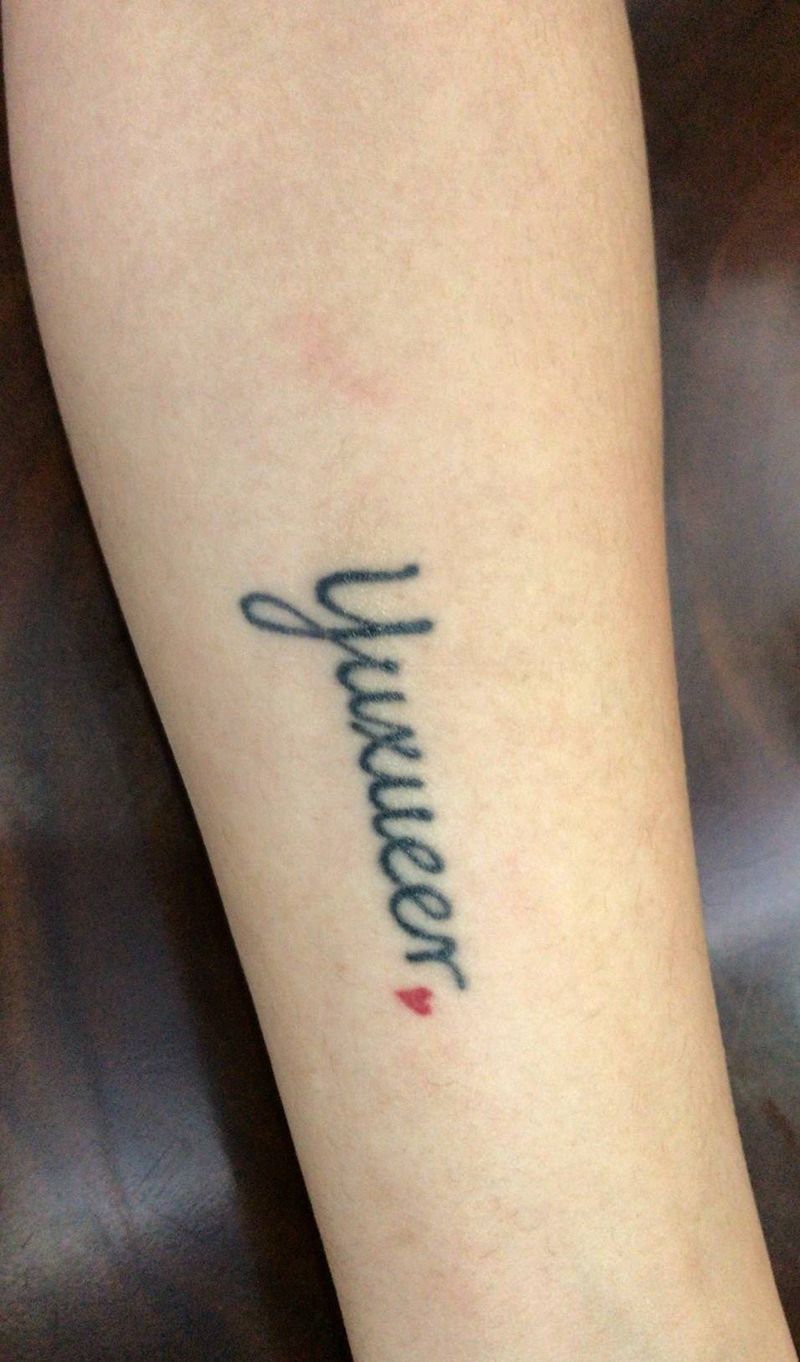 小图遮盖纹身图片_手部水墨纹身图案