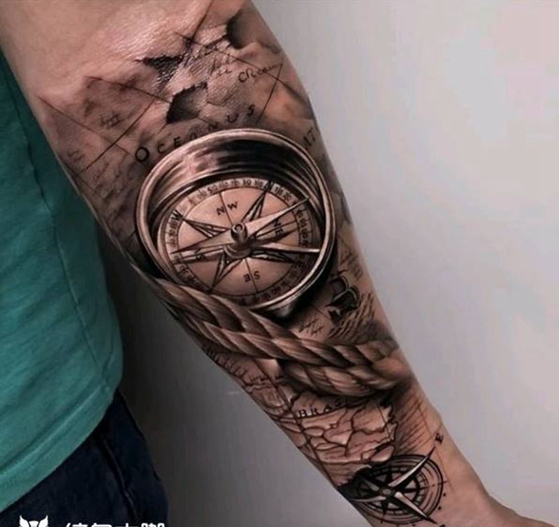 指南针纹身图片_手臂欧美写实纹身图案