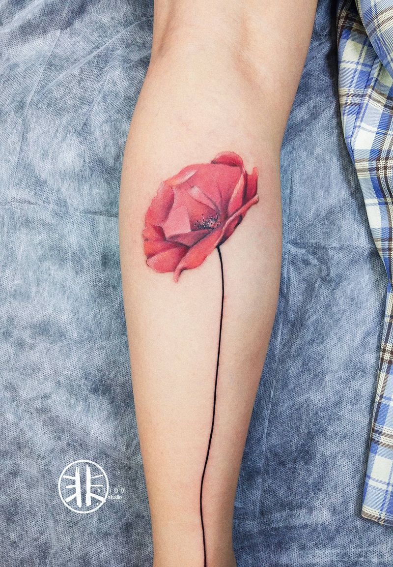 花纹身图片_腿部欧美写实水墨花纹身图案