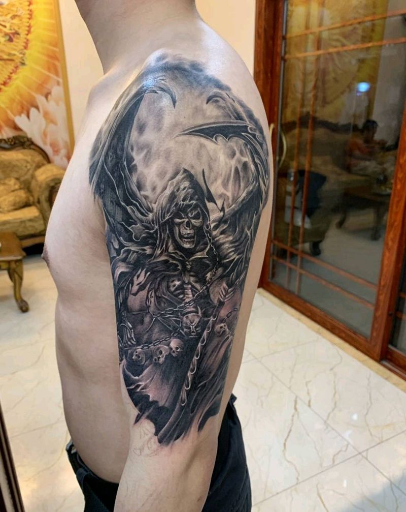 死神花臂未完成纹身图片_手部黑灰写实纹身图案