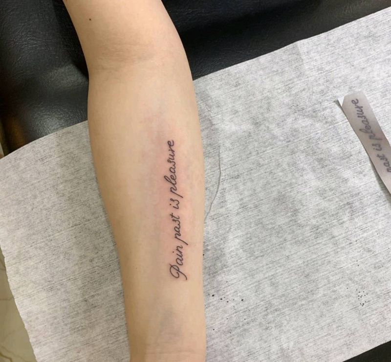 英文作品纹身图片_手部胸部小清新纹身图案