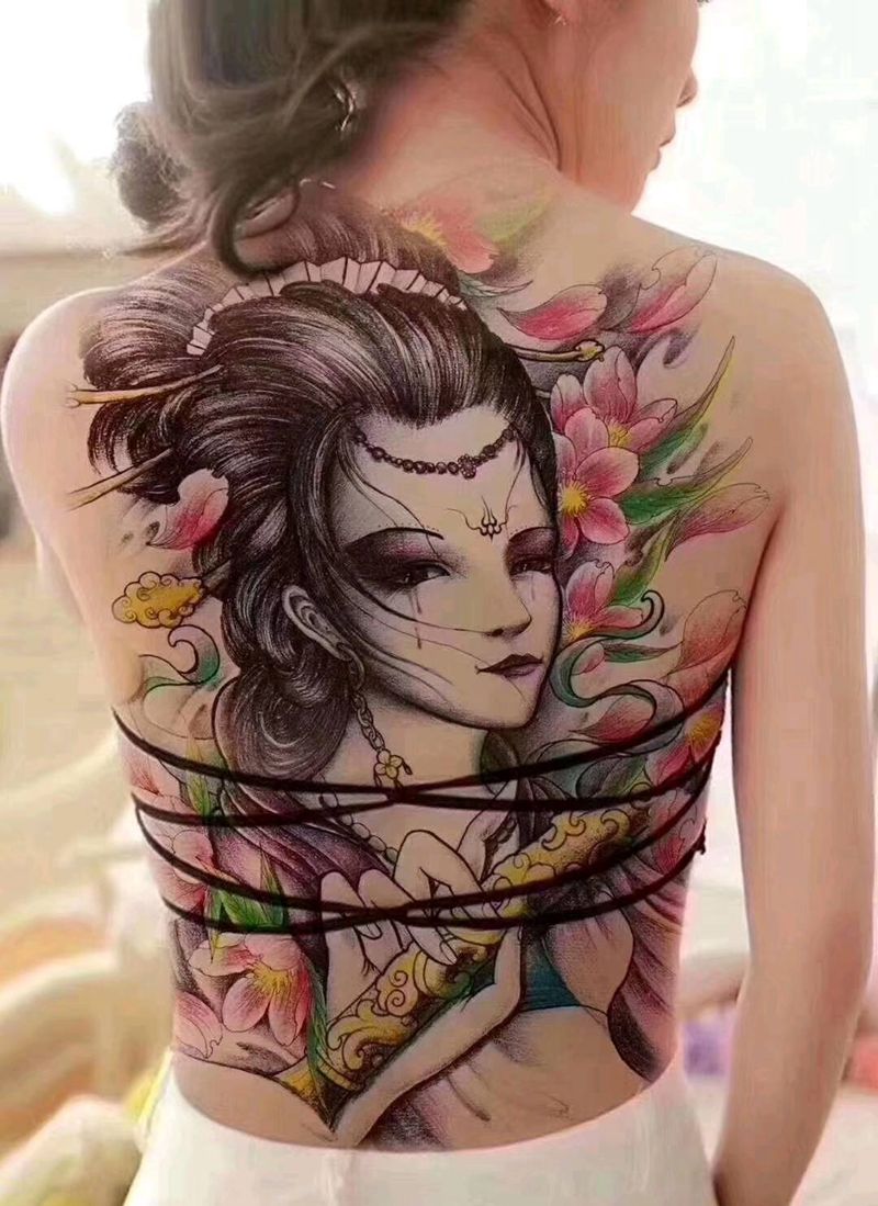 艺妓纹身图片_水彩新传统纹身图案