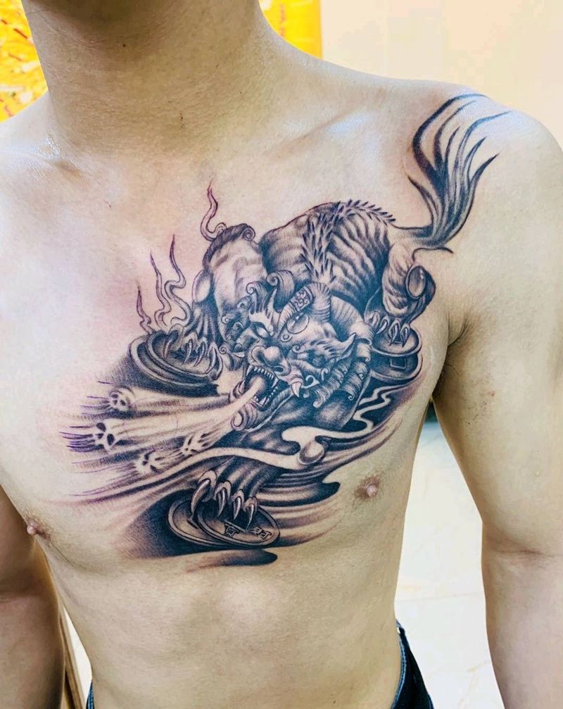 麒麟纹身图片_胸部老传统纹身图案