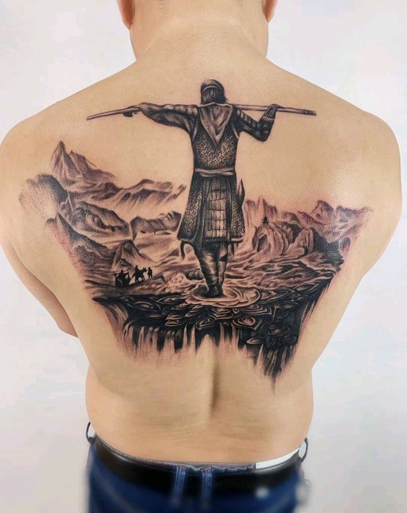 至尊宝纹身图片_背部新传统纹身图案