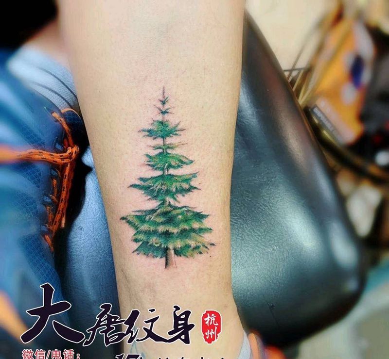 树纹身图片_腿部水彩小清新纹身图案