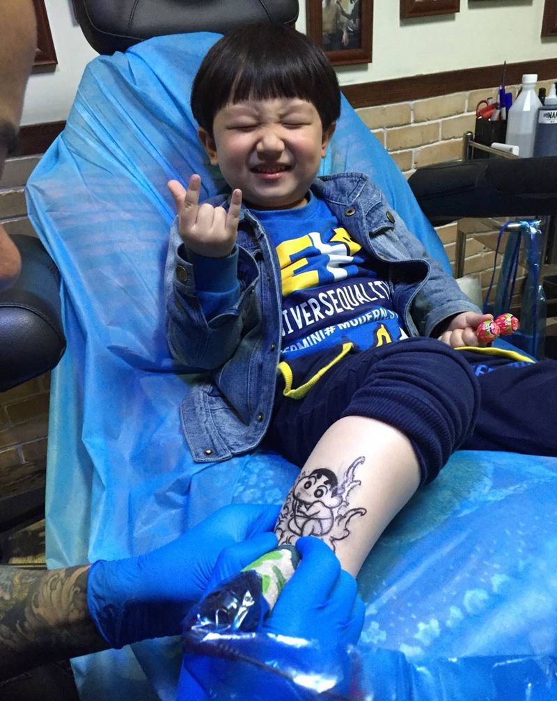 疼吗？纹身图片_腿部传统人物纹身图案