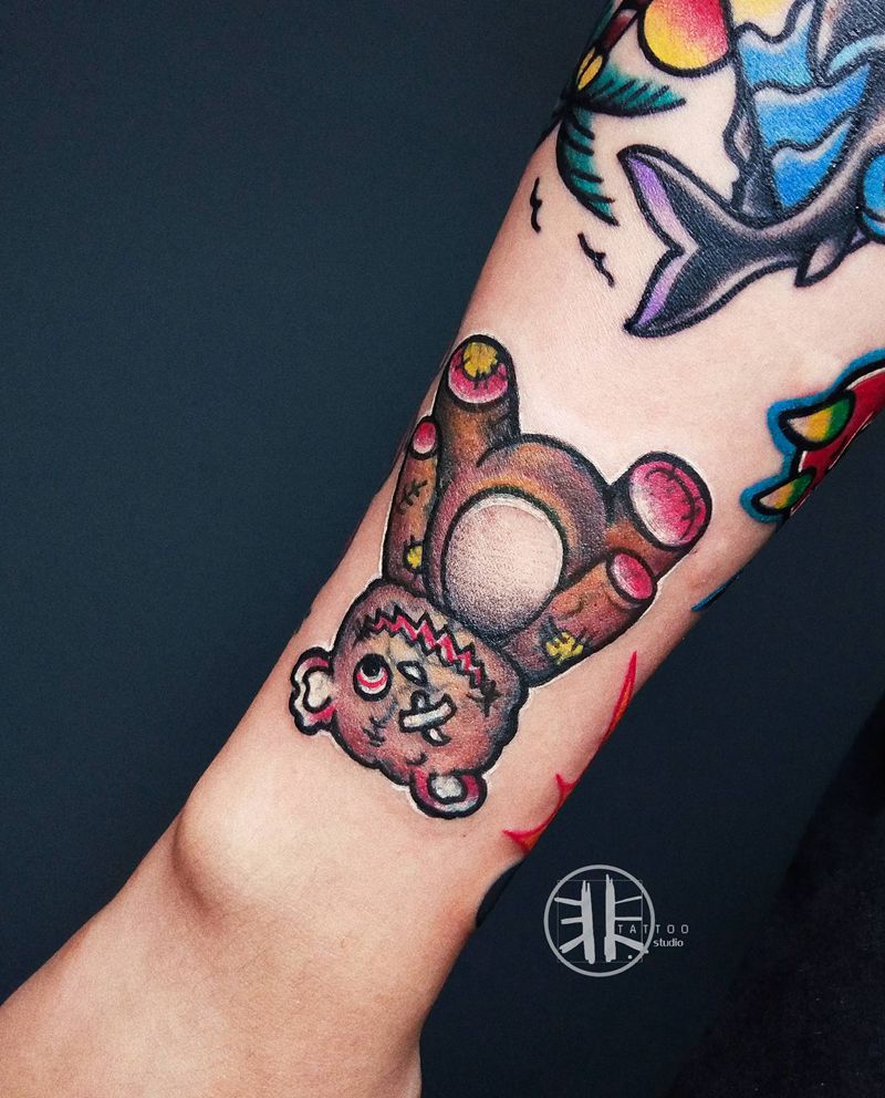 遮盖旧纹身纹身图片_手臂Old School泰迪熊遮盖旧纹身图案