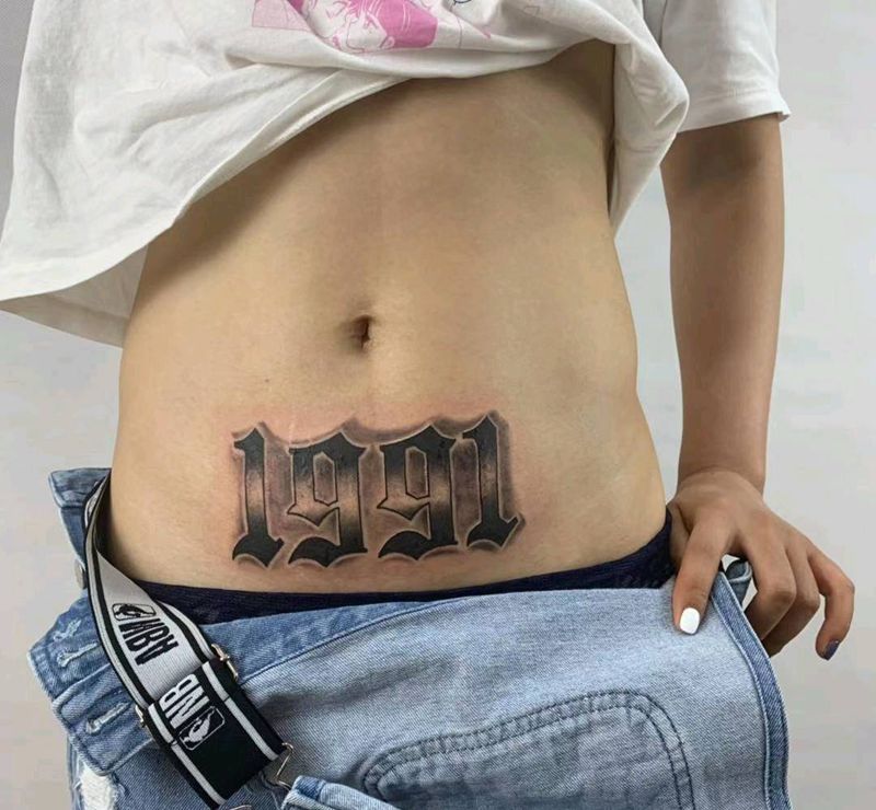 花体字数字纹身图片_腹部花体字纹身图案