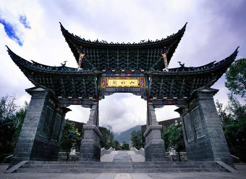 异绣堂大理学院纹身图片_店工作室大理学院纹身图案