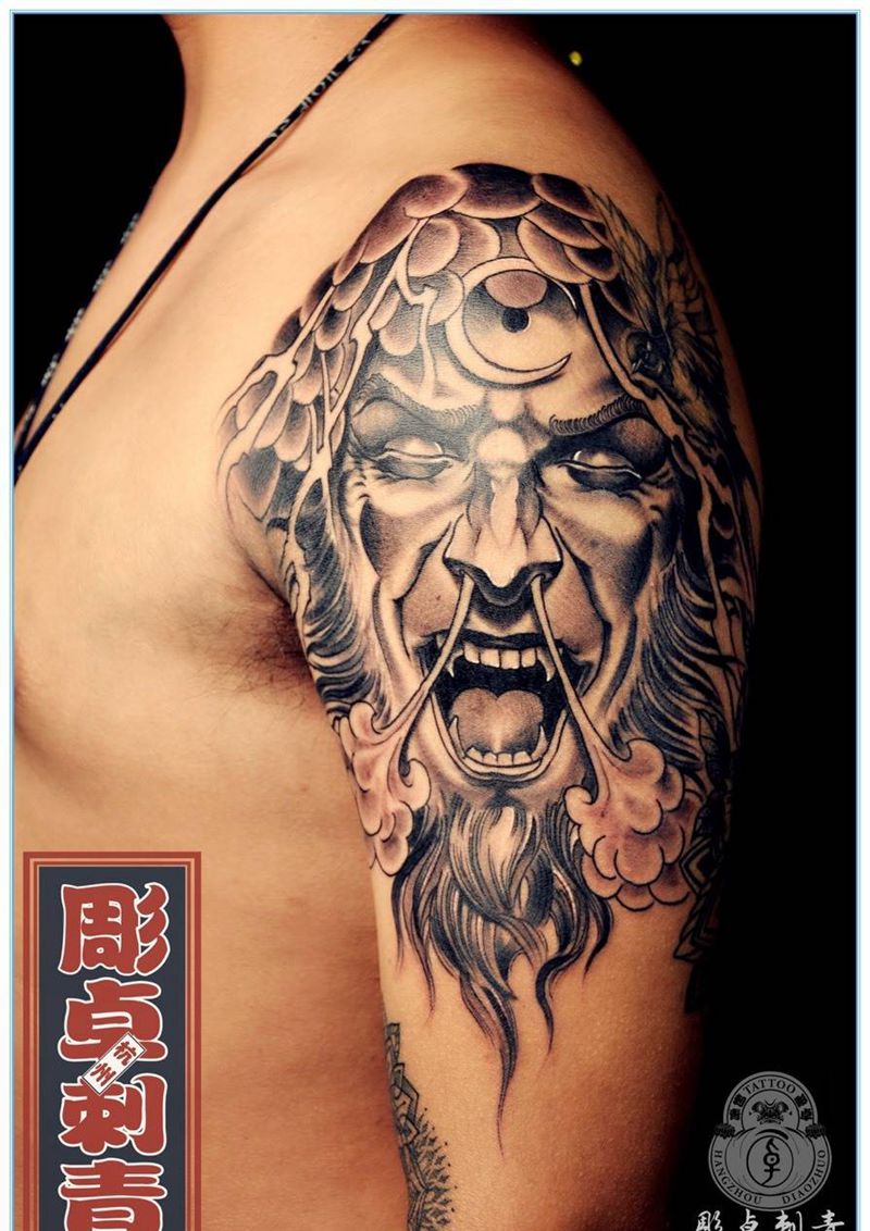 大臂添加纹身图片_成品手臂欧美宗教鬼神纹身图案
