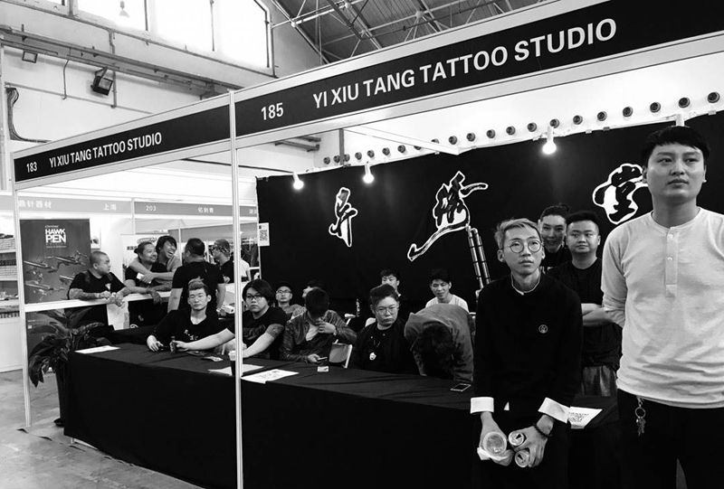 上海国际纹身展纹身图片_欧美习俗肖像清新写实国画脚部手部腿部纹身图案