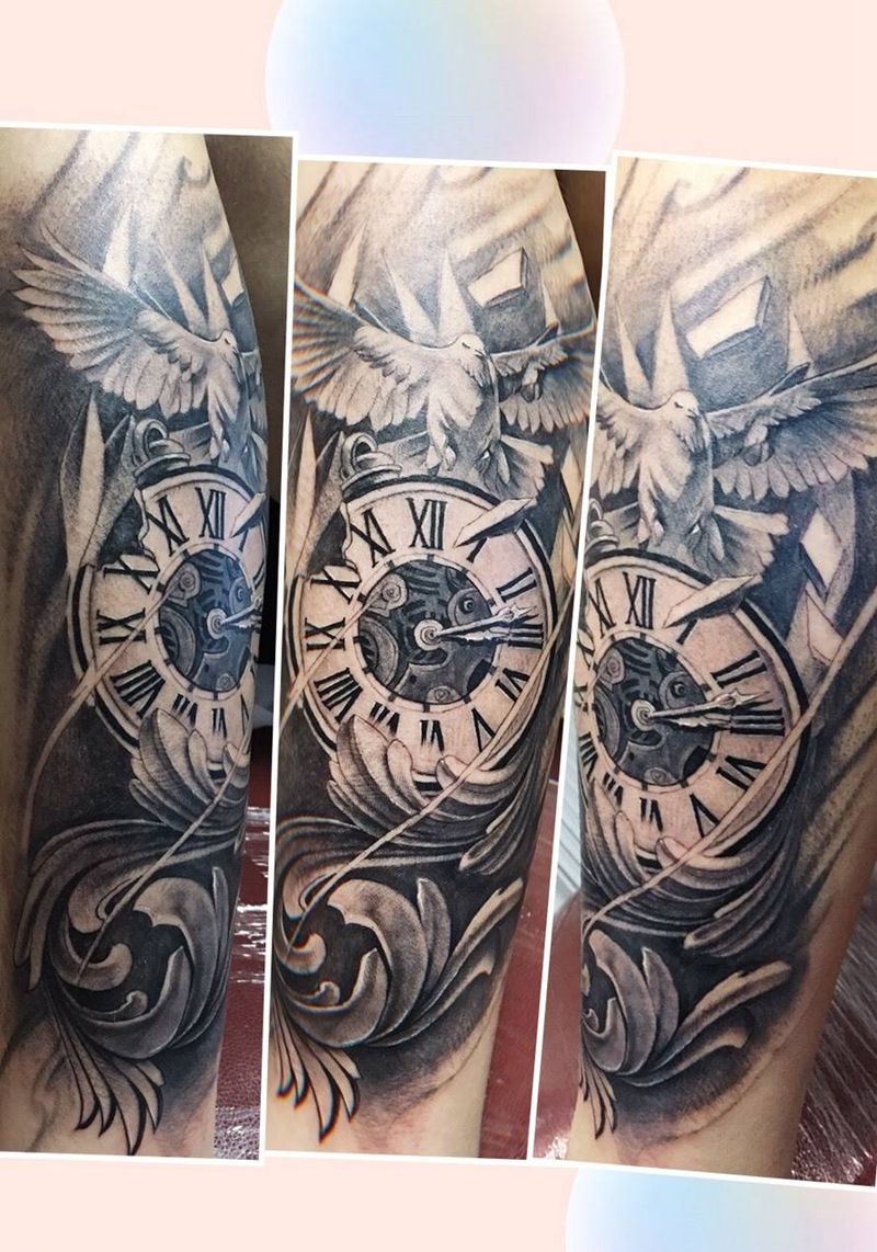 时间纹身图片_腿部欧美写实纹身图案