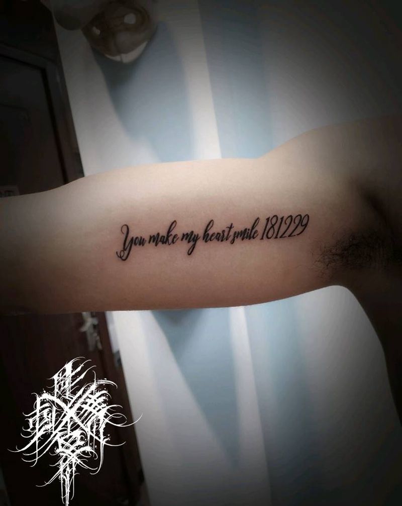 大臂英文纹身图片_手臂花体字纹身图案