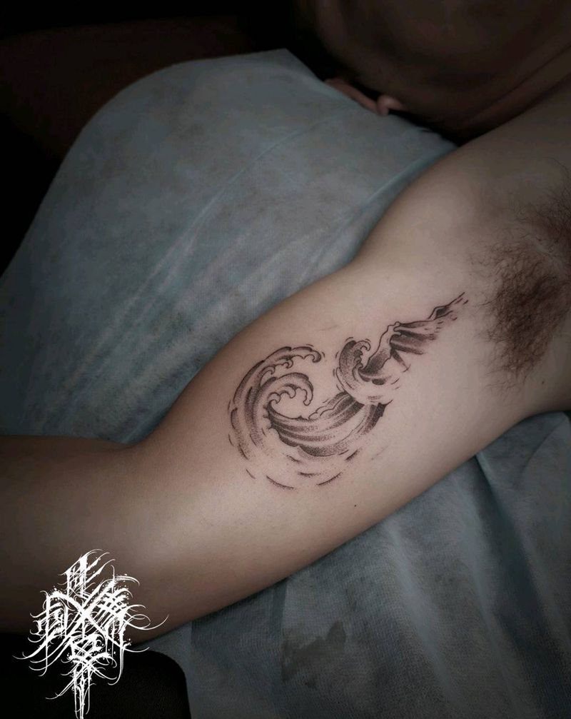 海浪纹身图片_手臂海浪纹身图案