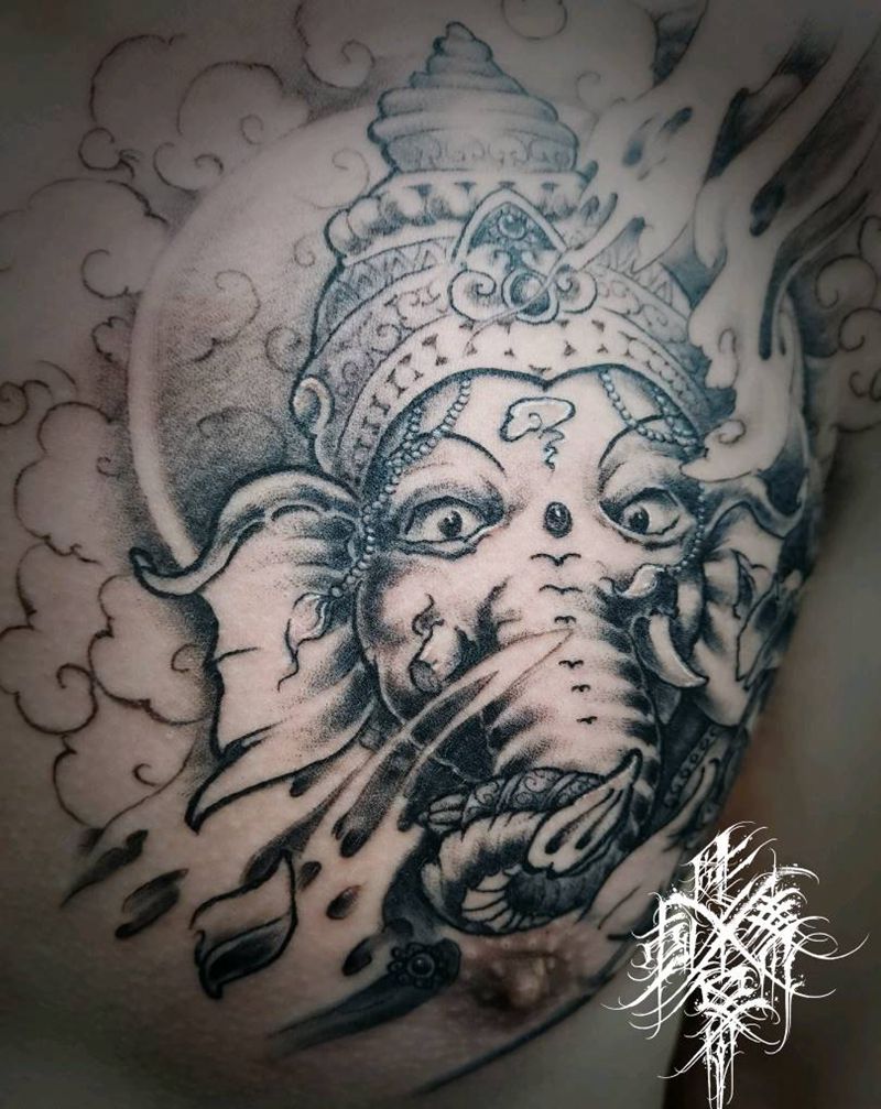 象神纹身图片_胸部新传统象神纹身图案