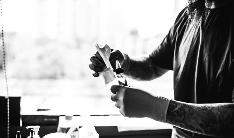 忙忙碌碌这些年 胡子都白了纹身图片_成品手稿插画颈部肩部胸部腹部腰部臀部背部纹身图案