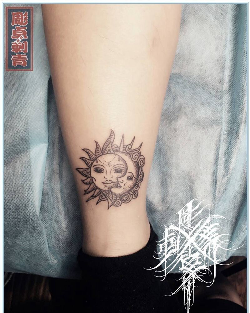 脚踝小清新纹身图片_成品脚部清新纹身图案