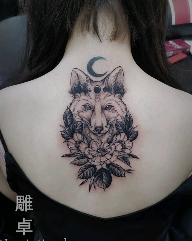 后颈狐狸遮盖纹身图片_背部颈部New School素花狐狸纹身图案