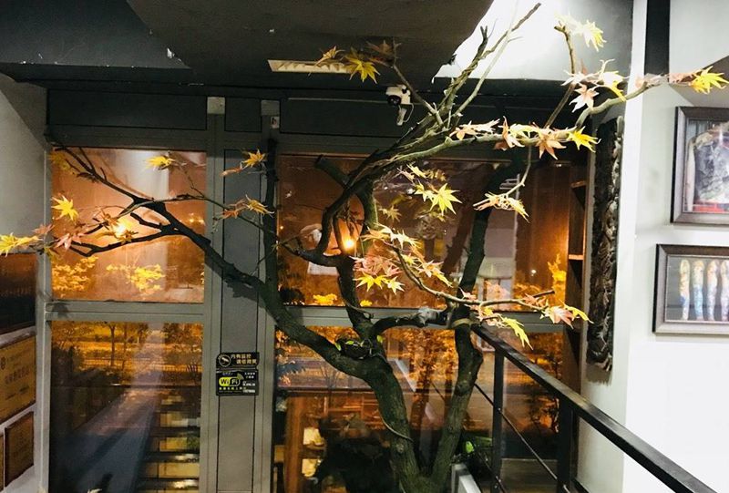 外面春天 里面秋天纹身图片_臀部胸部手部腿部传统习俗背部鬼神植物欧美纹身图案