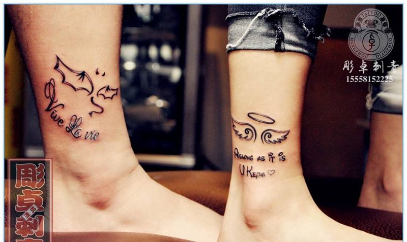 恶魔天使小情侣情侣纹身纹身图片_成品脚部清新情侣英文恶魔翅膀天使翅膀情侣杭州纹身图案