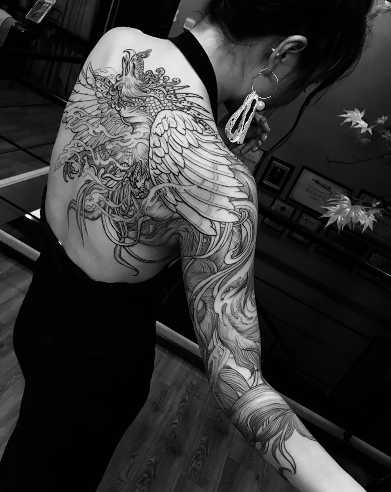 凤凰涅槃纹身图片