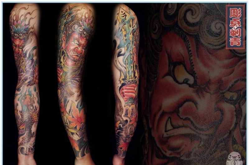 不动花臂纹身图片_成品手臂传统宗教花臂鲤鱼不动明王纹身图案