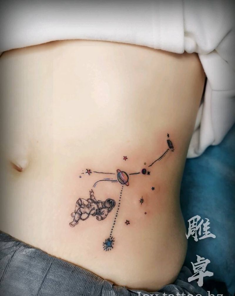 宇航员添加修改纹身图片_腹部腰部欧美写实点刺星座宇航员纹身图案