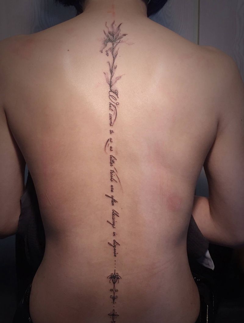 脊椎小图纹身图片
