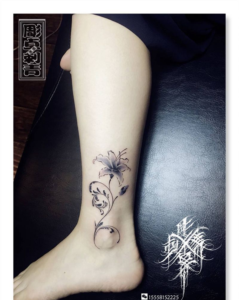 水墨百合纹身图片_脚部腿部水彩水墨百合花小清新纹身图案