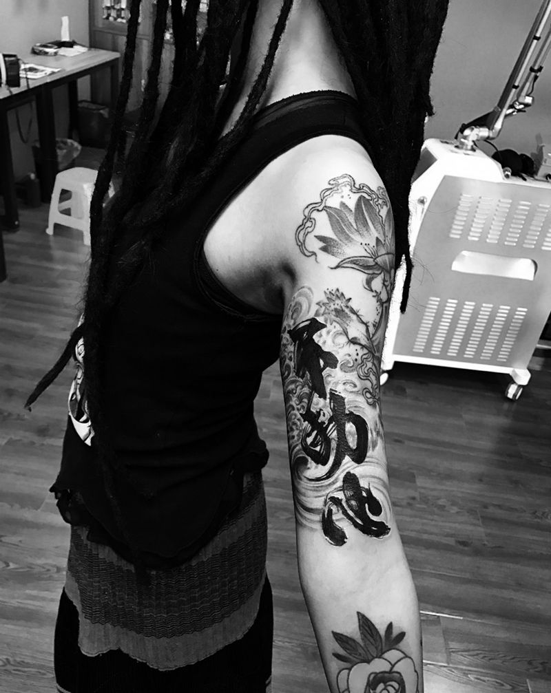 不动心纹身图片_成品手臂手部国画字符图腾插画手稿鬼神原创纹身图案