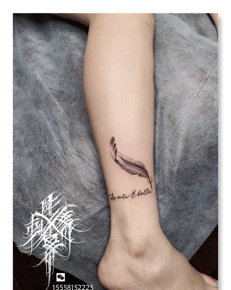 脚踝羽毛纹身图片_脚部羽毛小清新英文纹身图案