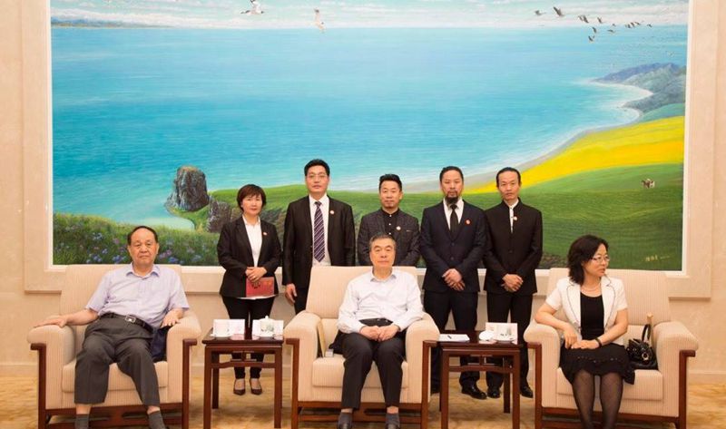 每天忙忙碌碌纹身图片_颈部胸部腹部腰部背部臀部手臂腿部手部脚部纹身图案