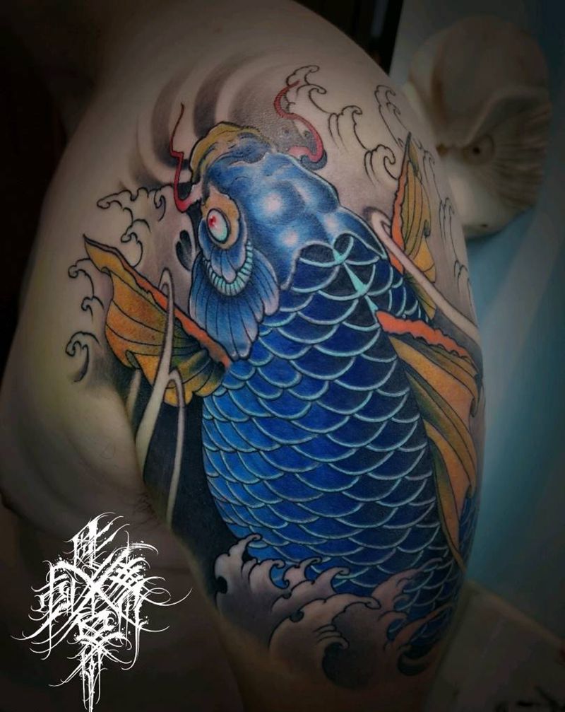 鲤鱼遮盖纹身图片_手臂新传统纹身图案