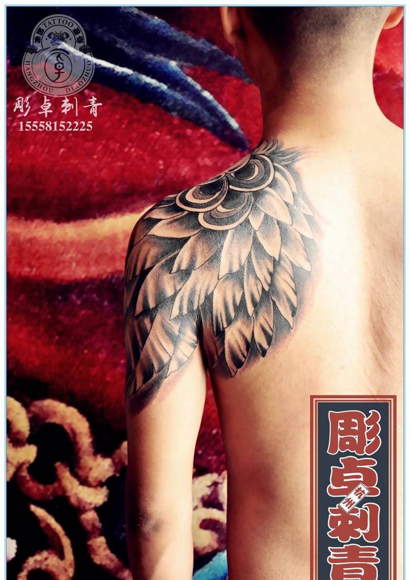 翅膀纹身图片_成品肩部手臂欧美写实杭州天使翅膀翅膀纹身图案