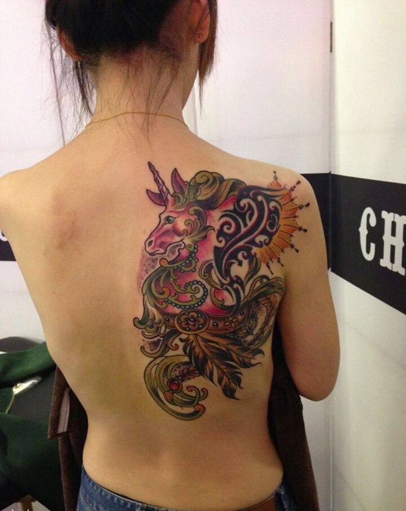 独角兽纹身图片_成品背部肩部欧美清新动物原创图腾school纹身图案