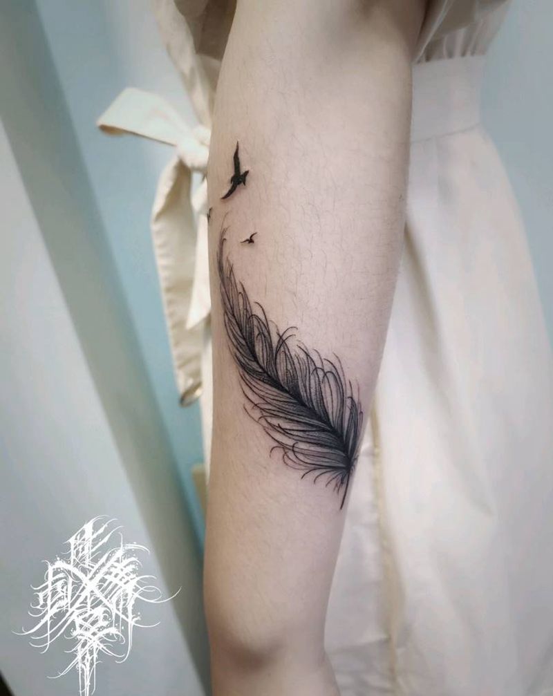 羽毛纹身图片_手臂羽毛小清新纹身图案