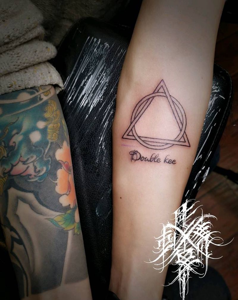 几何英文纹身图片_手臂几何纹身图案