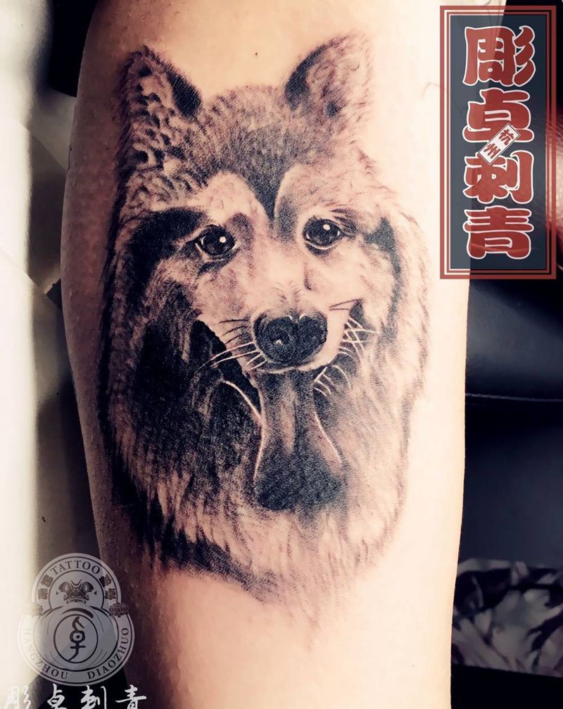 爱犬纹身图片_成品手臂写实动物杭州写实素描狗纹身图案