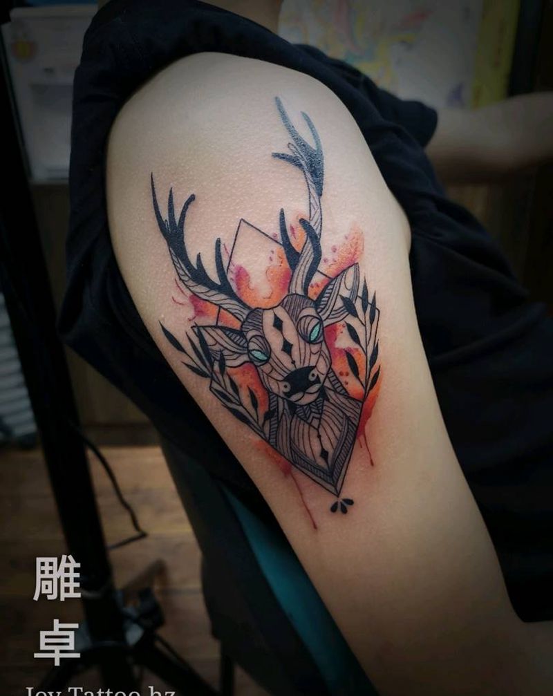 鹿纹身图片_手臂Old SchoolNew School鹿纹身图案