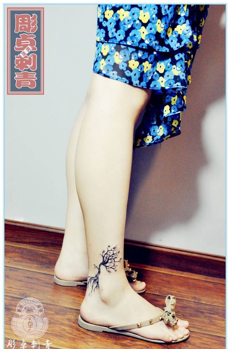 脚踝树纹身图片_成品脚部清新植物杭州树纹身图案